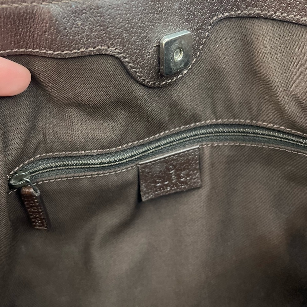 Gucci Eclipse Shoulder Bag - Picture 6 of 11